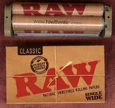 RAW Hemp Plastic 70mm Roller + SINGLE WIDE Unbleached Rolling Papers 100 leaves