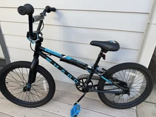 Haro Boys’ Shredder 20 BMX Bike