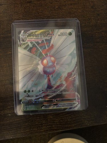Butterfree VMAX 002/189 Holo VMAX Rare Darkness Ablaze LP