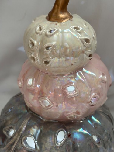 Stacked Pumpkins Light Up Iridescent 8” X 6” White Pink Grey - Picture 7 of 7