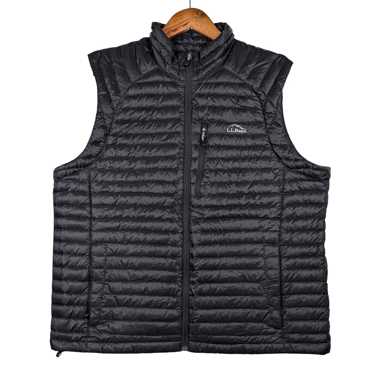 L.L. Bean Puffer Vest Mens XL Black Goose DownTek 850 Ultralight Pertex Quantum
Opens in a new windo