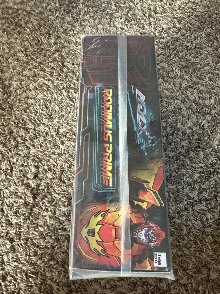 Boneco de ação Transformers MDLX Rodimus Prime novo na caixa - Imagem 4 de 4