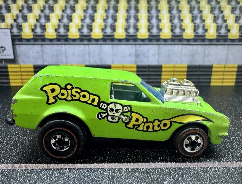Hot Wheels Redline 1976 Poison Pinto verde claro ruedas Redline Foto 4 de 4