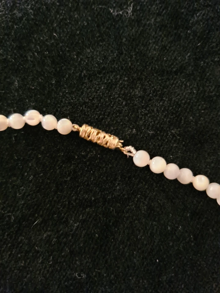 Perlmuttperlen / Perlen mit Korallen Kette ** 585er Gold Verschluß ** - Bild 3 von 4