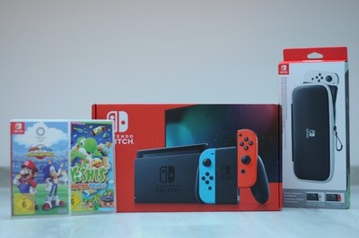 Nintendo Switch Zubehörpaket - OVP + Hülle & Schutzfolien in OVP + 2 Spiele