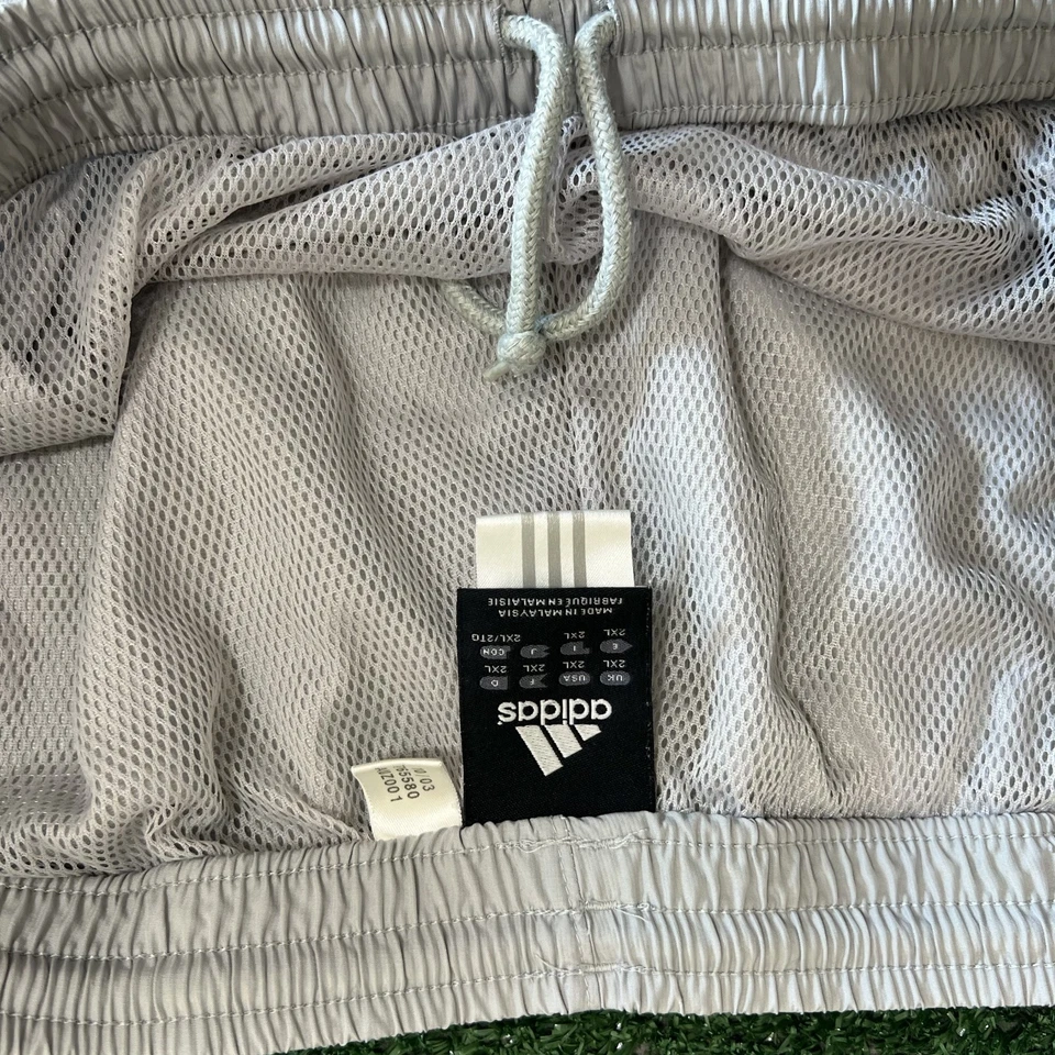 Pantalones deportivos Adidas vintage para hombre 2XL gris claro negro a rayas holgados pierna ancha Y2K Foto 2 de 4