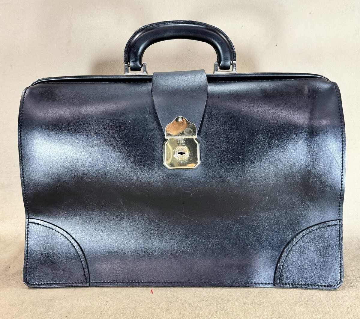 Vintage Cheney England 16” Leather Black Briefcase Business Vintage Cheney England 16” Leather Black Briefcase Business