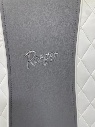 RANGER 729769.153 BAY SERIES BACKREST CUSHION WHITE / GREY 21" X 18" BOAT - Picture 9 of 13