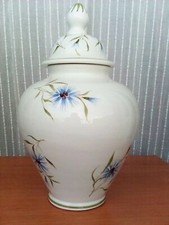 Vaso con coperchio "CERAMICA BASSANO" smaltato e dipinto a mano