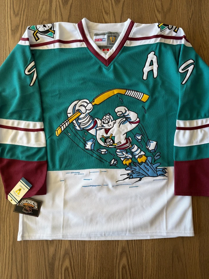 Camiseta Paul Kariya Anaheim Mighty Ducks "1995-96 Wild Wing Throwback" CCM NHL Lg Foto 2 de 4