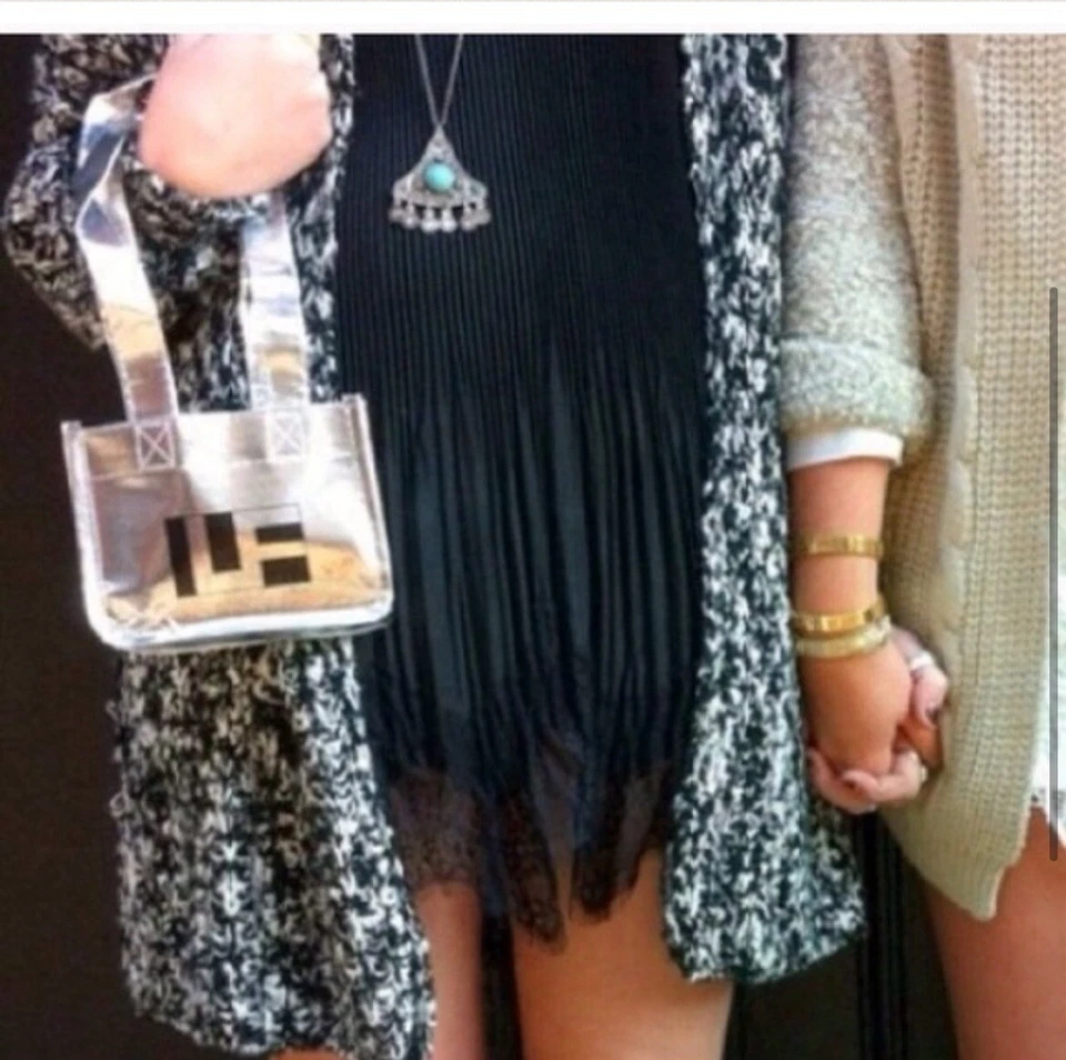 Vestido plisado LF Foto 3 de 4