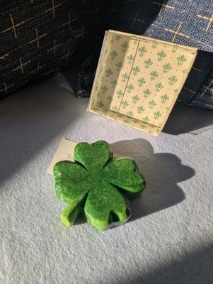 Ducceschi Italy Hand Carved Volterra Alabaster 3'' Four Leaf Clover Paperweight