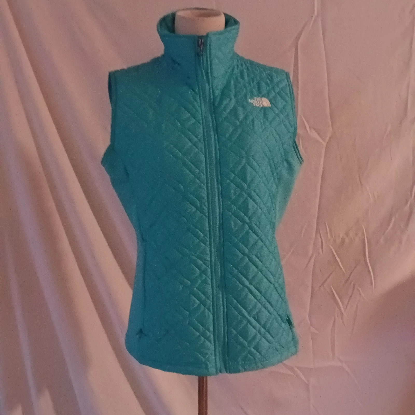 Turquoise Aqua North Face Puffer Vest Women's Size M Quilted Zip warm winter