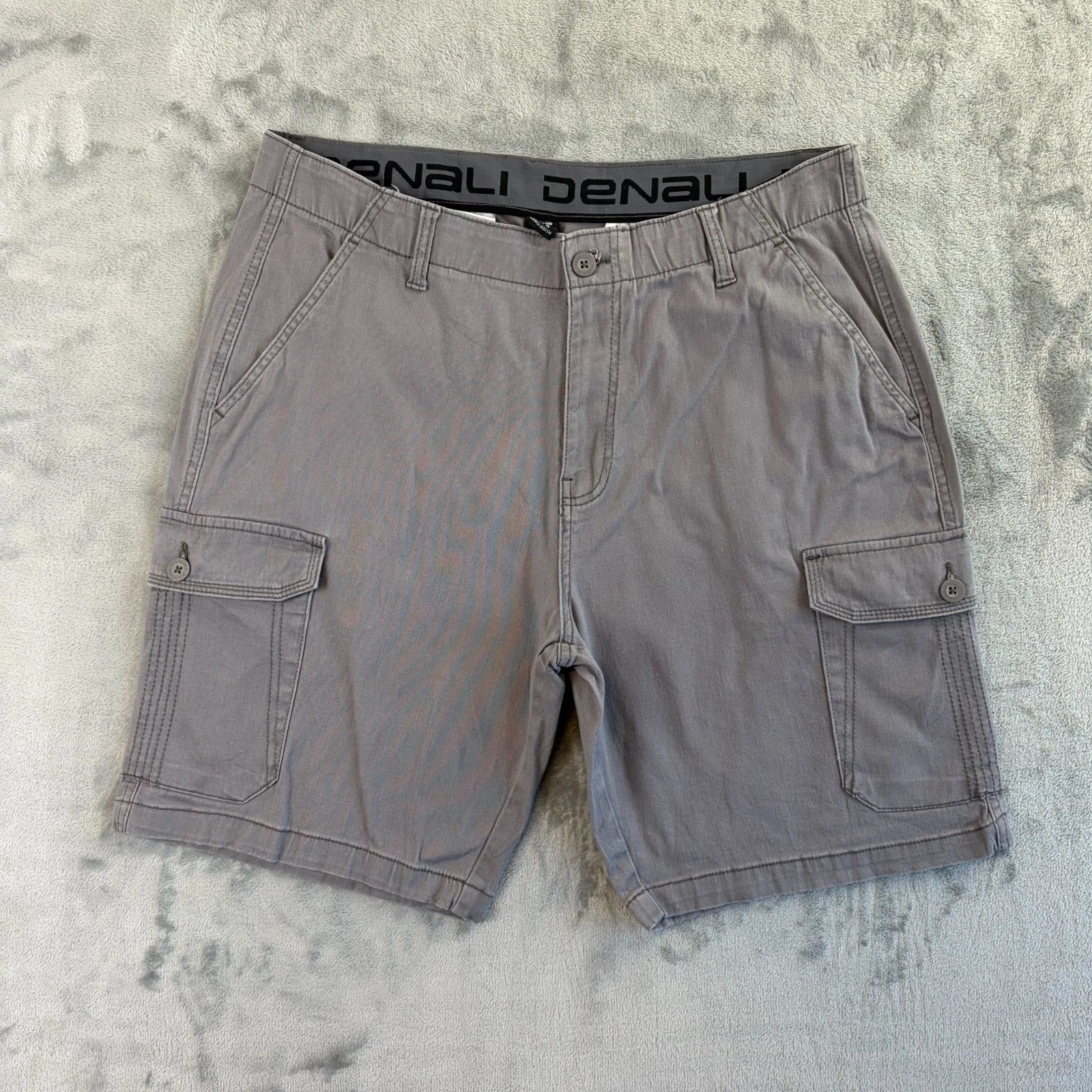 Denali Cargo Shorts Grey 36 Casual Utility Outdoor Multi Pocket Chino Mens
Opens in a new window or