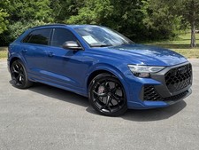 2025 Audi RS Q8 4.0T quattro w/ MATTE CARBON PKG, EXECUTIVE PKG, LUXURY PKG, RS