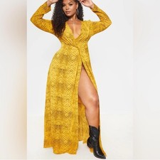 PrettyLittleThing l NWT Plus Yellow Snake Twist Maxi Dress Size 16