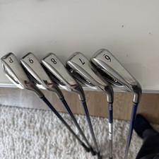 XXIO 13 Iron Set 6-PW Graphite Regular Right 1/2", Excellent Condition