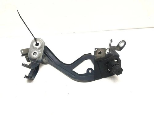 BMW 5 Touring F11 Kotflügelhalter vorne links 2.00 Diesel 2011 32213991