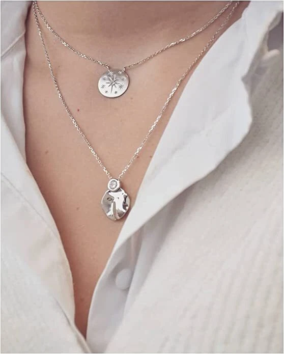 Collana IN Argento 925/000 Rodio - Tondo Martellato Incastonato di Una Zirconia - Immagine 2 di 3