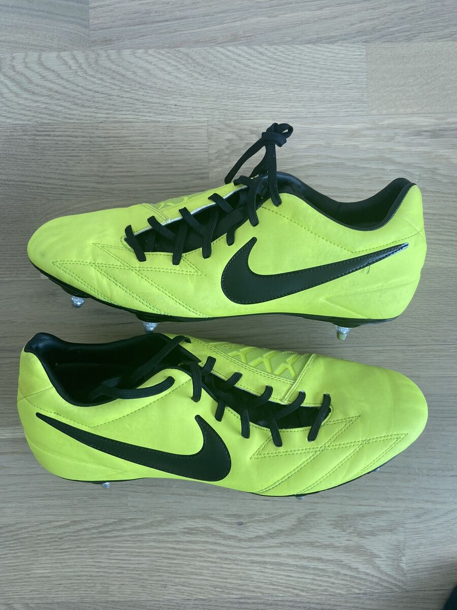 Nike T90 Shoot IV Total 90 SG Football Boots Neon yellow UK Nike T90 Shoot IV Total 90 SG Football Boots Neon yellow UK