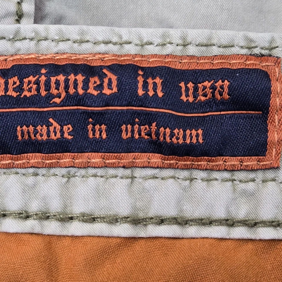 Pantalones Cortos Rock Revival Hombre 32 Beige Bolsillos Carga Bordados Tiro Bajo 12 pulgadas Entrepierna Foto 3 de 4