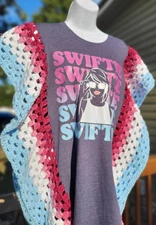 Taylor Swift - Swiftie Tee Poncho