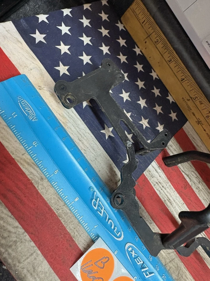 VINTAGE XTM RC CAR CHASSIS PARTS -PREOWNED- - Image 4 of 4