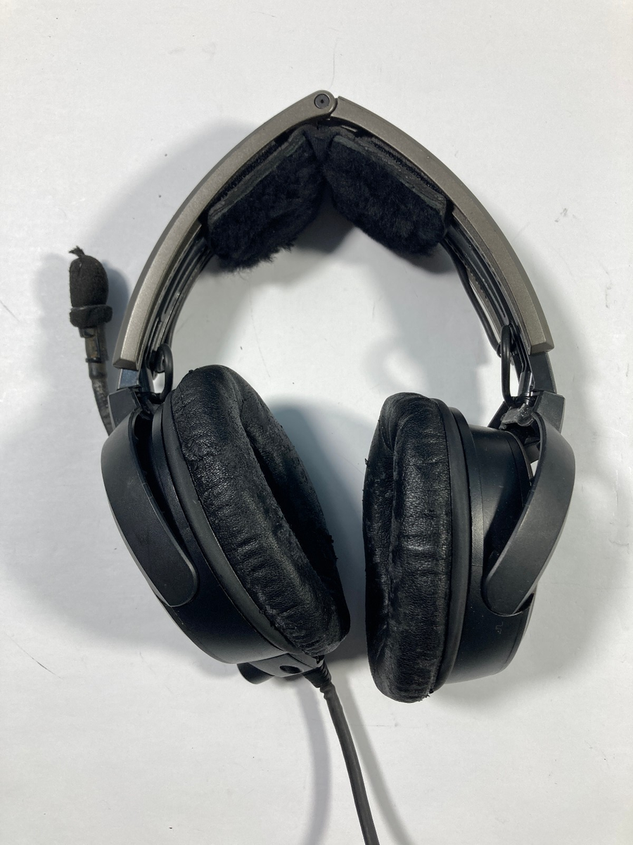 Bose A20 Aviation Headset Dual GA Plug with Bluetooth + Soft Case