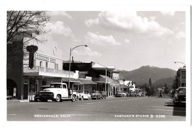 1950's Weaverville, California - REAL PHOTO Main Street, Old Autos, Trinity Co.