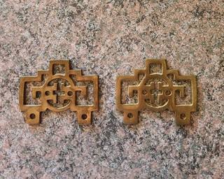 Vtg Asian Brass Picture Hangers Chinoiserie Hardware Made in Hong Kong Pair