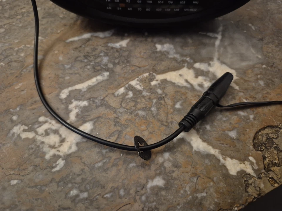 Timex T1201 Nature Sounds Clock Radio MP3 Line-IN Blk Red LED Auto DST Time Set - Image 4 of 4