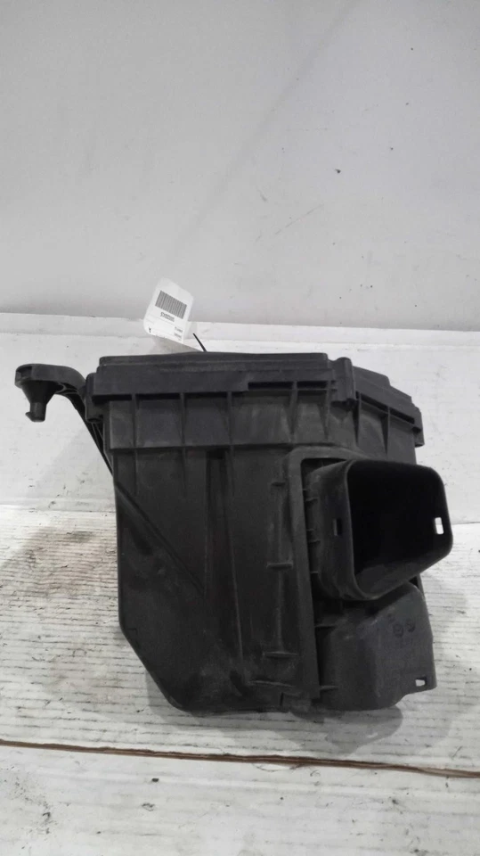 2018 VOLVO XC60 Air Cleaner Assembly OEM RED 2.0L 91K Miles Warranty - Изображение 3 из 4