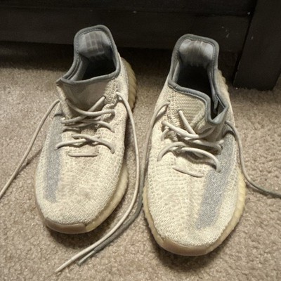 Yeezy adidas Yeezy Boost 350 V2 Low Top Lace Up Sneakers Beige Gray