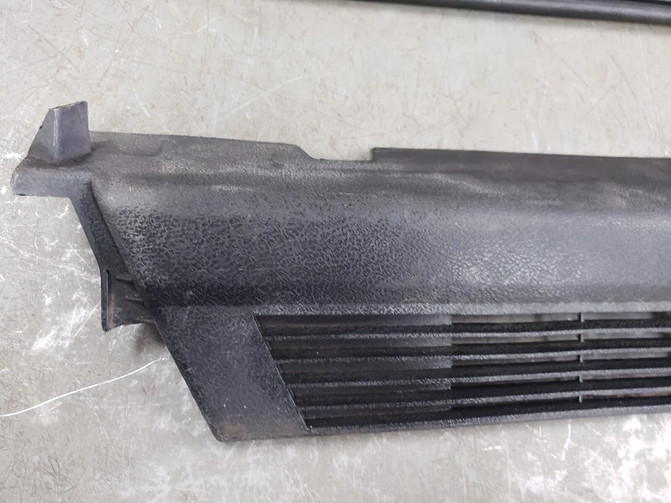 1971 1973 Riviera заднее сиденье пакет лоток решетка молдинг Buick внутренняя отделка 1972 - Изображение 4 из 4