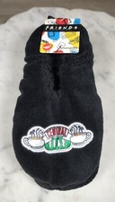 Friends TV Show Women's S/M Small Medium   Thick Warm Cozy Slippers   Grips   NEW  