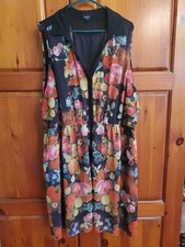 Torrid dress Size 4 Floral Sheer Lined Sleeveless Knee-length Muti Colored
