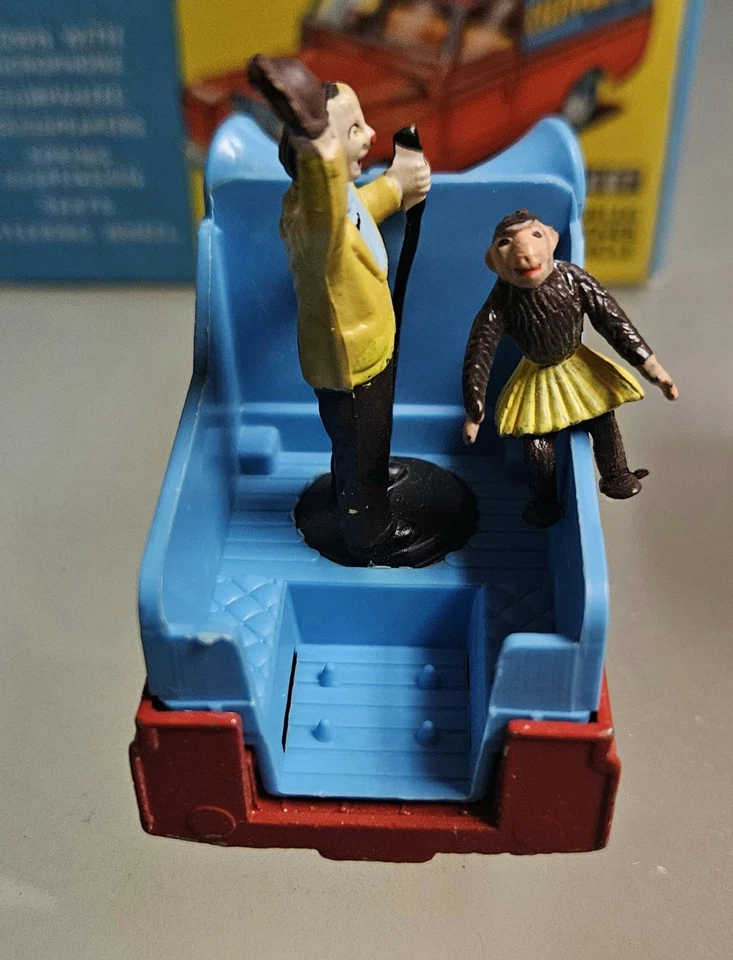 Corgi N° 487 Chipperfield's Circus Land Rover Parade Vehicle orig Box 1/43 1965 - Image 3 of 4