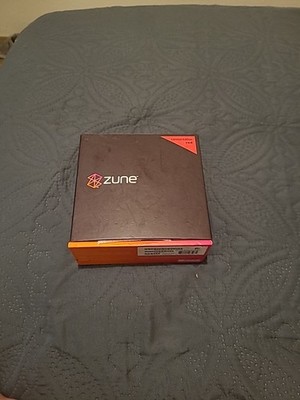 Microsoft Zune Limited Edition Red 30 In The Box Tested Working Great Condition