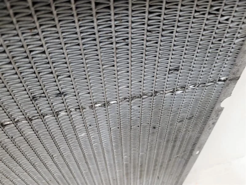 GMC SIERRA 1500 PICKUP 2005-2013 Radiator 4.3L 15841572 Foto 2 de 4