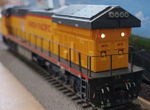 USA HO DCC Sound & Smoke GE ES59ACi Union Pacific HXN5 Part 2 $300 of total $600 - Picture 10 of 16