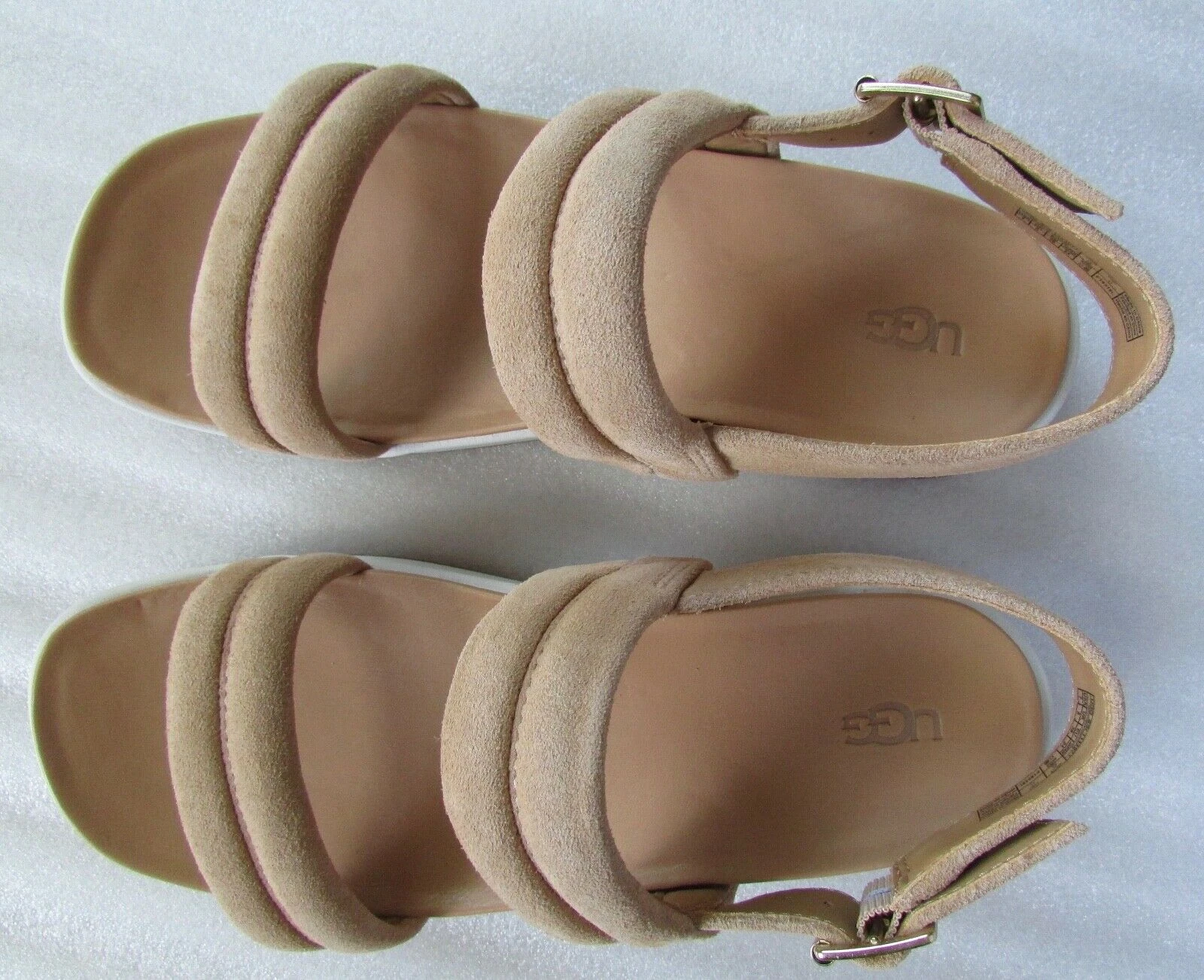 Scarpe sandali UGG Lynnden flatform taglia 7 bronzer o ametista nuove $120