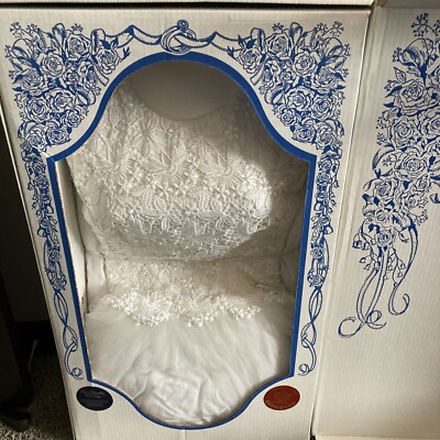 Dry Cleaner Box To Preserve Wedding Dress Wedding Dress Cleaning