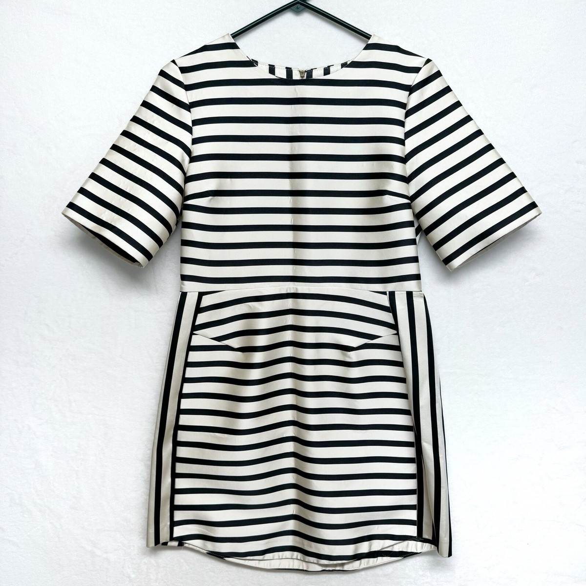 topshop black white dress Topshop Mini Dress Women’s Medium Black White Short Sleeve Striped Sheath