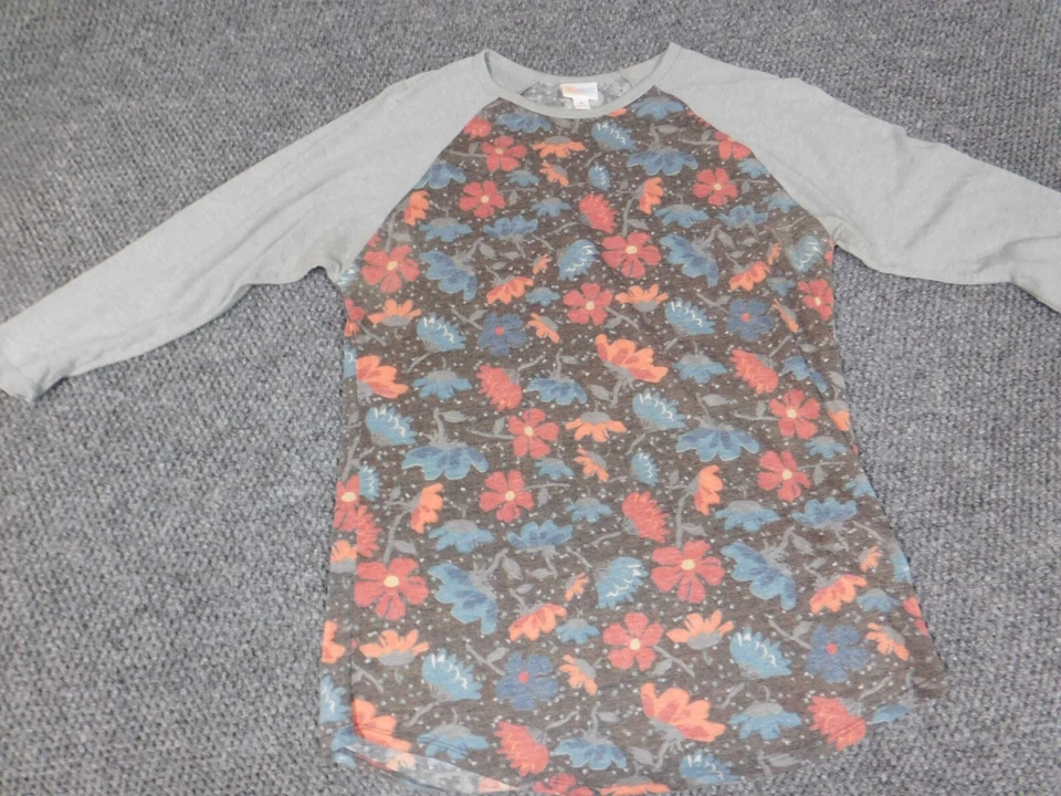 Lularoe Womens Shirt Medium Red Floral pulover stretch - Image 3 of 4