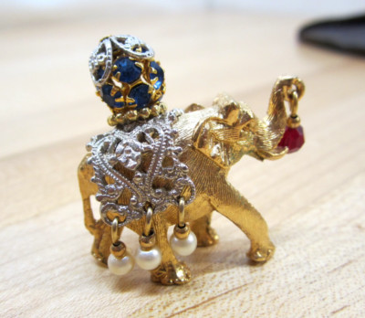Vintage Napier Eugene Bertolli Elephant Faux Pearl Filigree Goldtone Brooch Pin
