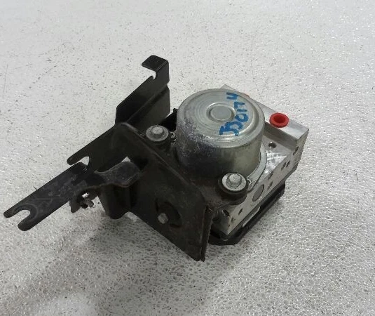 2011-2014 Nissan Juke ABS Brake Pump Module OEM 1.6L Anti-Lock 47660-1KF4B Foto 2 de 4