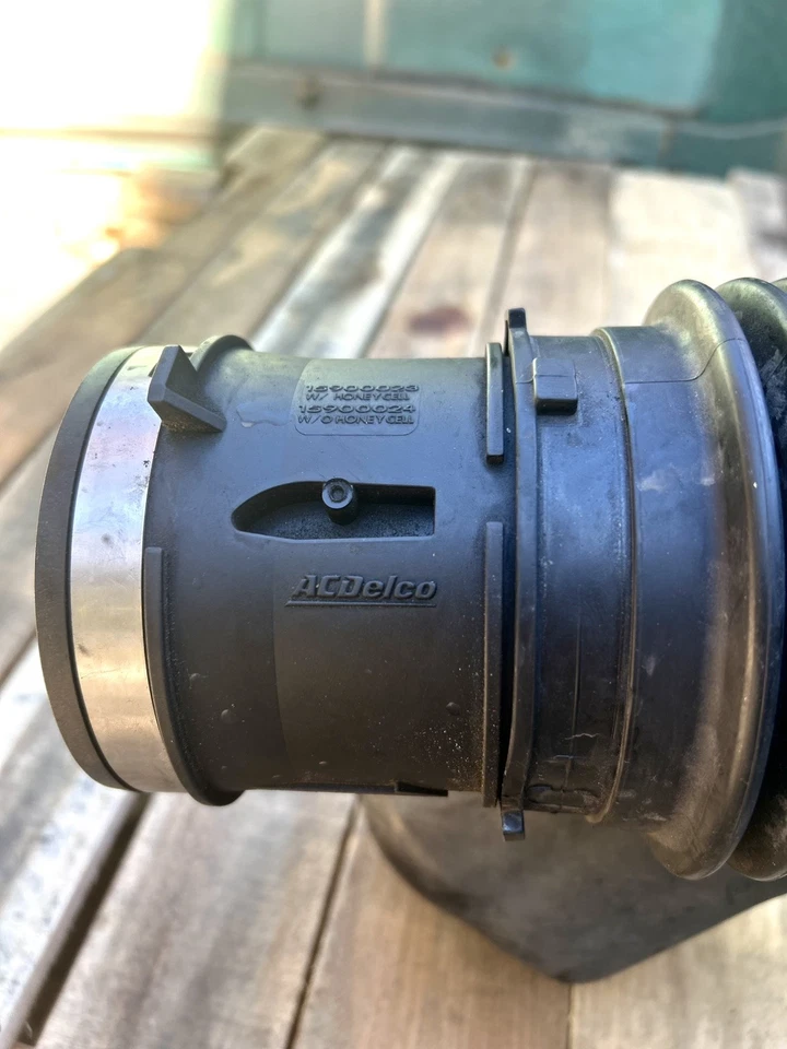 2007-2014 Cadillac Chevrolet GMC Rear Air Cleaner Intake Duct 15901934 6.2L - Image 4 of 4