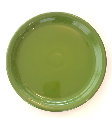 FIESTAWARE BY HOMER LAUGHLIN "SHAMROCK GREEN" 10.5" DINNER PLATE (SEE PHOTOS)