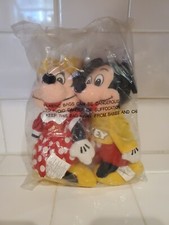Spirit of Mickey Mouse  Minnie Disney Store Beanie Plush Set of 2 NIB New