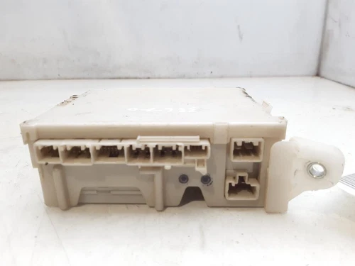 892210K011 Caja Reles/Fusibles para TOYOTA 2017 8516289 - Imagen 4 de 10